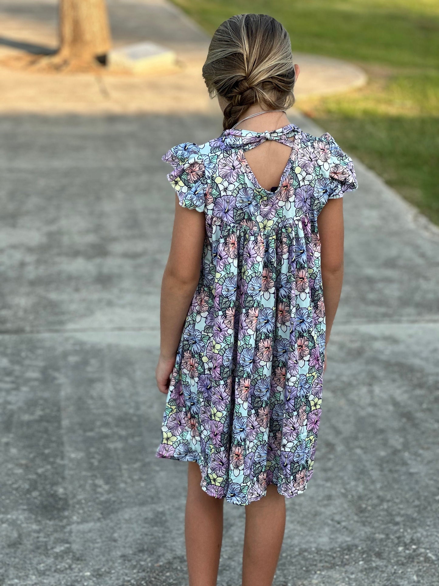 Floral tie up flow dress