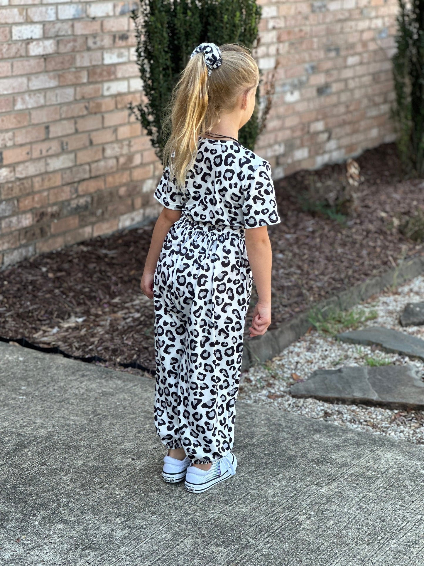 Snow Leopard Jumper With Pockets